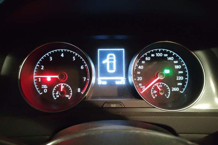 Used Volkswagen Golf 2019 280TSI DSG Comfort Version China VI Standard Instrument Cluster