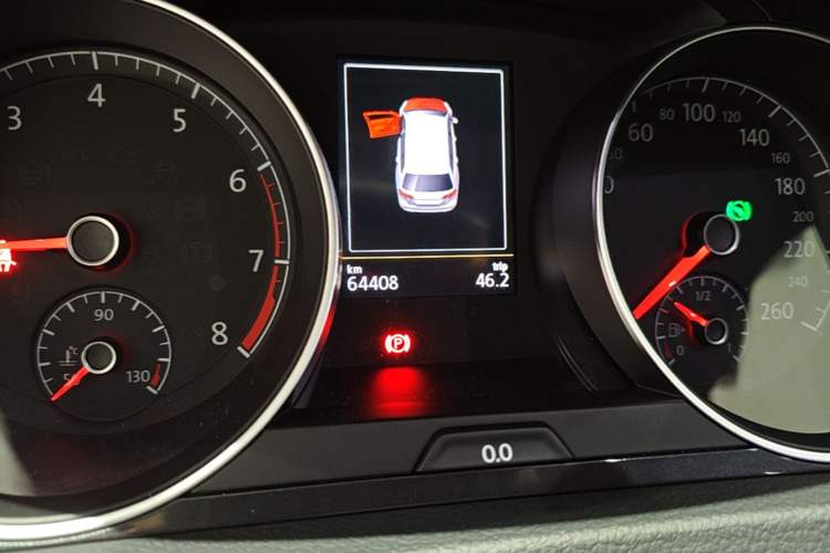 Used Volkswagen Golf 2019 1.8TSI Travel Edition Instrument Cluster