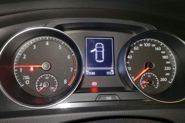 Used Volkswagen Golf 2019 280TSI DSG Comfort Version China VI Standard Instrument Cluster