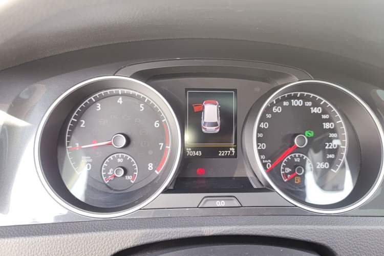 Used Volkswagen Golf 2019 1.8TSI Travel Edition Instrument Cluster