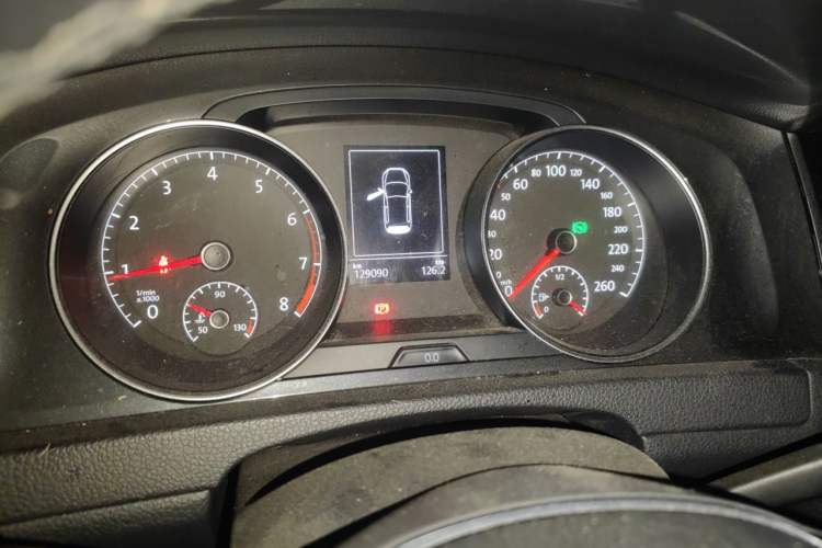 Used Volkswagen Golf 2019 200TSI DSG Comfort & Ambition Edition China VI Standard Instrument Cluster