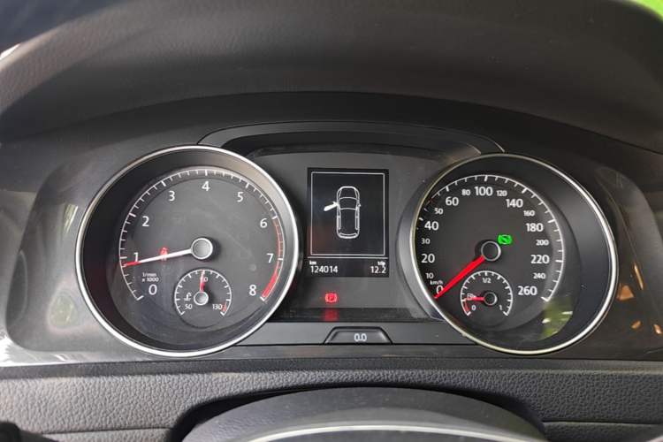 Used Volkswagen Golf 2019 280TSI DSG Comfort Version China VI Standard Instrument Cluster