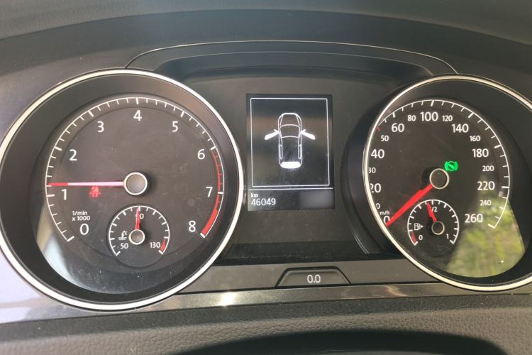 Used Volkswagen Golf 2019 200TSI DSG Comfort & Ambition Edition China VI Standard Instrument Cluster