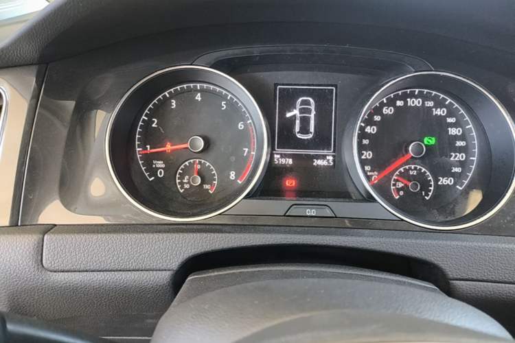 Used Volkswagen Golf 2019 200TSI DSG Comfort & Ambition Edition China VI Standard Instrument Cluster