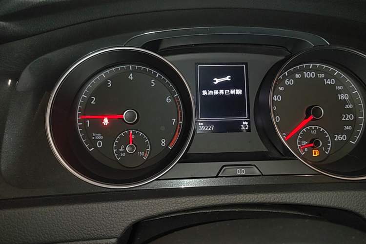 Used Volkswagen Golf 2019 280TSI DSG Comfort Version China VI Standard Instrument Cluster
