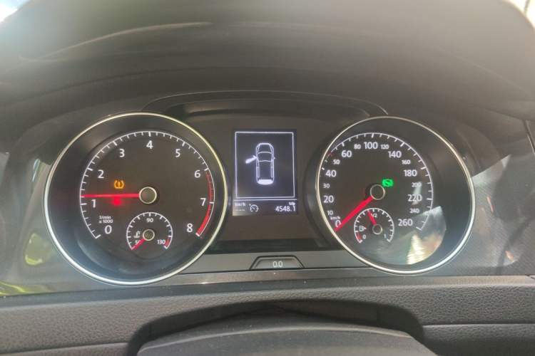 Used Volkswagen Golf 2019 200TSI DSG Comfort & Ambition Edition China VI Standard Instrument Cluster