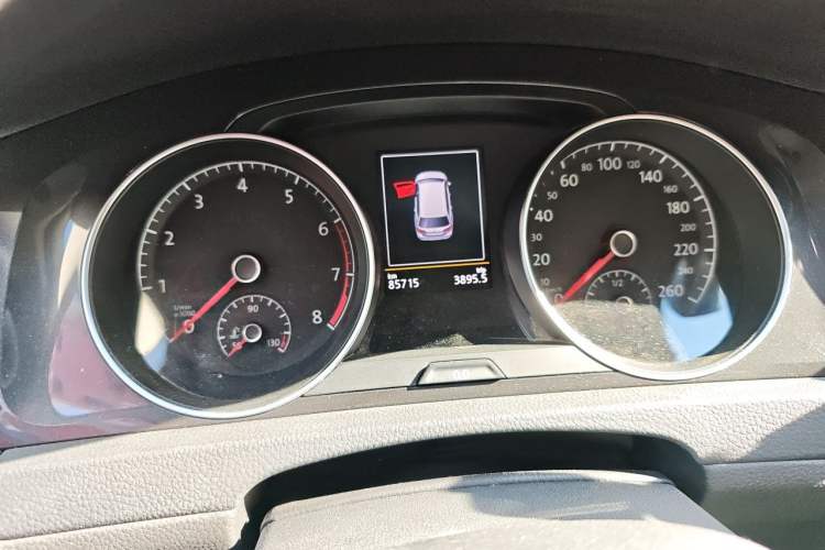 Used Volkswagen Golf 2019 1.8TSI Travel Edition Instrument Cluster