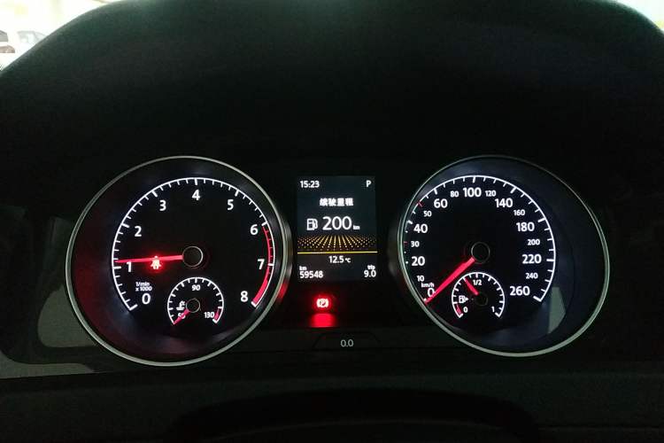 Used Volkswagen Golf 2019 1.8TSI Travel Edition Instrument Cluster