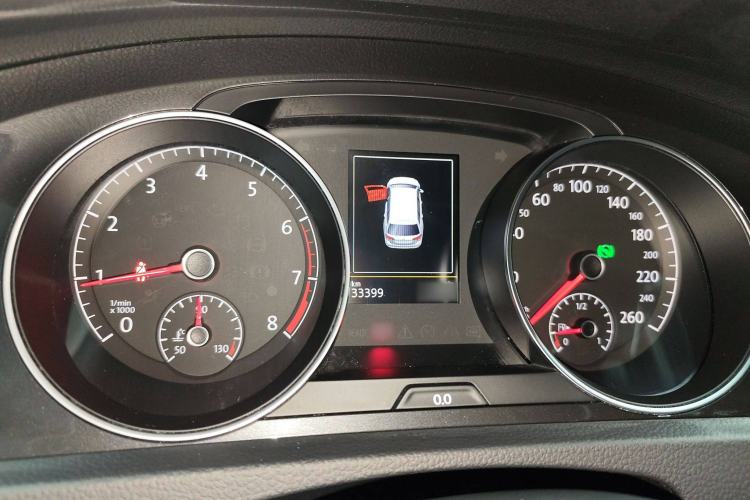 Used Volkswagen Golf 2019 1.8TSI Travel Edition Instrument Cluster