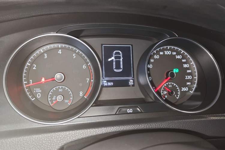 Used Volkswagen Golf 2019 1.6L Automatic Comfort Model China V Standard Instrument Cluster