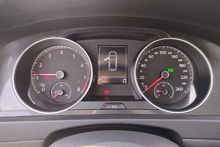 Used Volkswagen Golf 2019 200TSI DSG Comfort & Ambition Edition China VI Standard Instrument Cluster