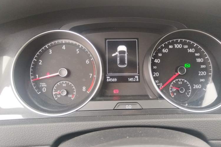 Used Volkswagen Golf 2019 280TSI DSG Comfort Version China VI Standard Instrument Cluster