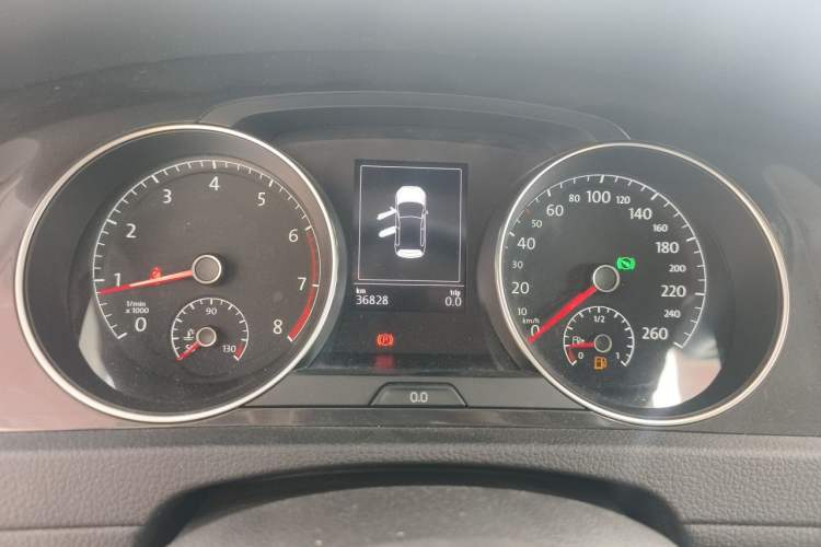 Used Volkswagen Golf 2019 280TSI DSG Comfort Version China VI Standard Instrument Cluster