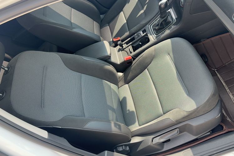 Used Volkswagen Golf 2019 280TSI DSG Comfort Version China V Standard Interior 1