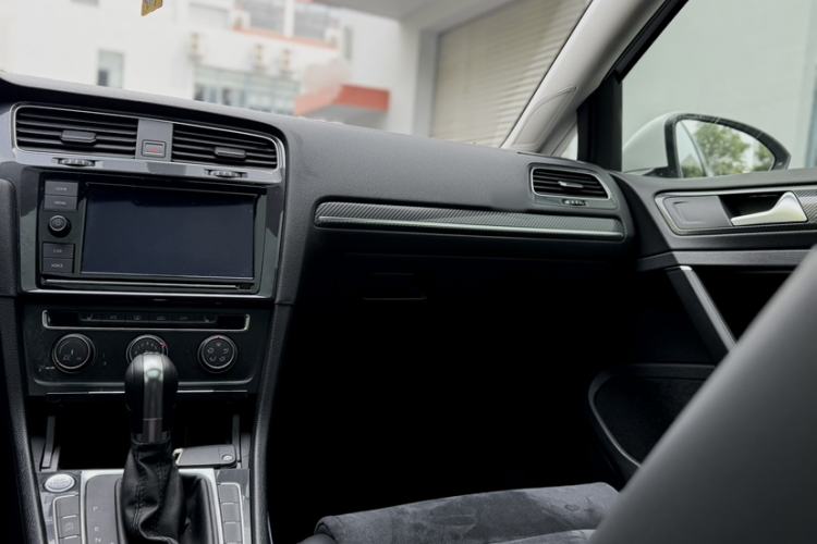 Used Volkswagen Golf 2019 280TSI DSG Luxury Version China VI Standard Interior 10