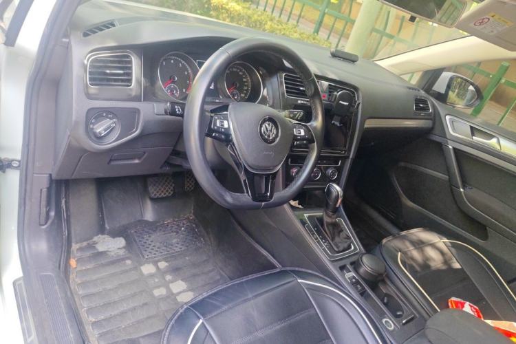 Used Volkswagen Golf 2019 200TSI DSG Comfort & Ambition Edition China VI Standard Interior 2