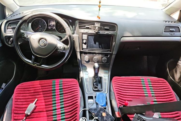 Used Volkswagen Golf 2019 280TSI DSG Comfort Version China VI Standard Interior 2