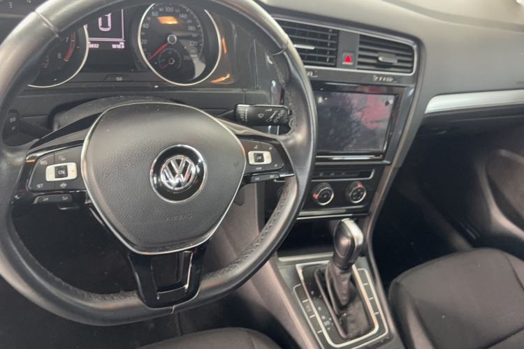 Used Volkswagen Golf 2019 200TSI DSG Comfort & Ambition Edition China VI Standard Interior 2