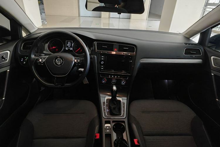 Used Volkswagen Golf 2019 280TSI DSG Comfort Version China V Standard Interior 2