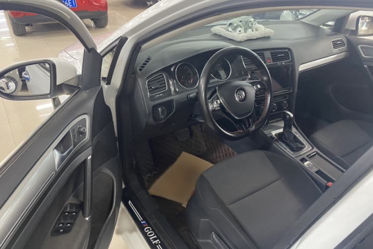 Used Volkswagen Golf 2019 200TSI DSG Comfort & Ambition Edition China VI Standard Interior 2