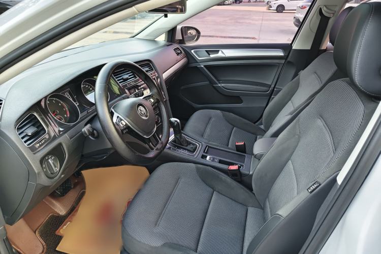 Used Volkswagen Golf 2019 280TSI DSG Comfort Version China VI Standard Interior 2