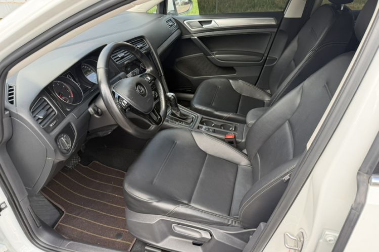 Used Volkswagen Golf 2019 280TSI DSG Comfort Version China VI Standard Interior 3