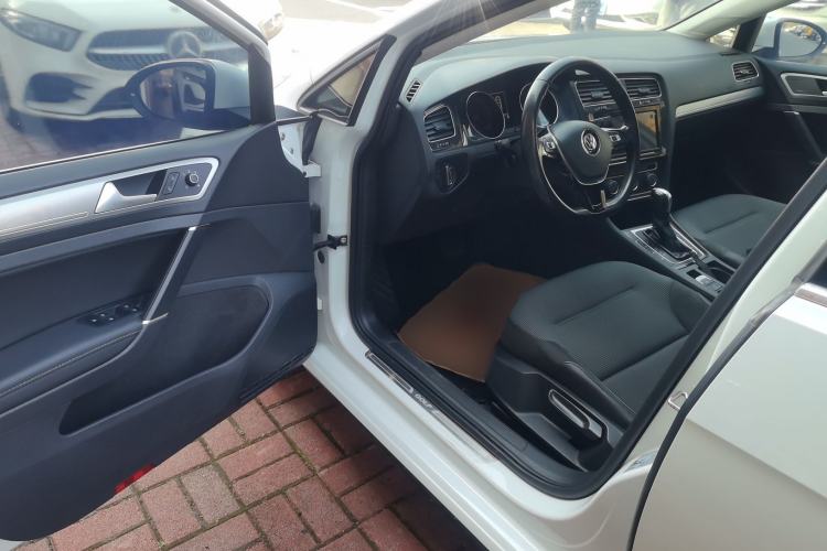 Used Volkswagen Golf 2019 1.6L Automatic Comfort Model China V Standard Interior 3