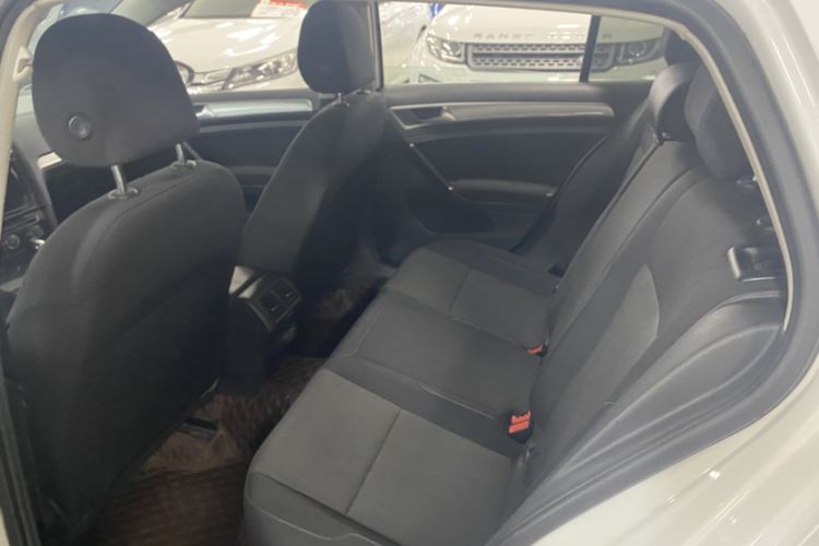 Used Volkswagen Golf 2019 200TSI DSG Comfort & Ambition Edition China VI Standard Interior 3