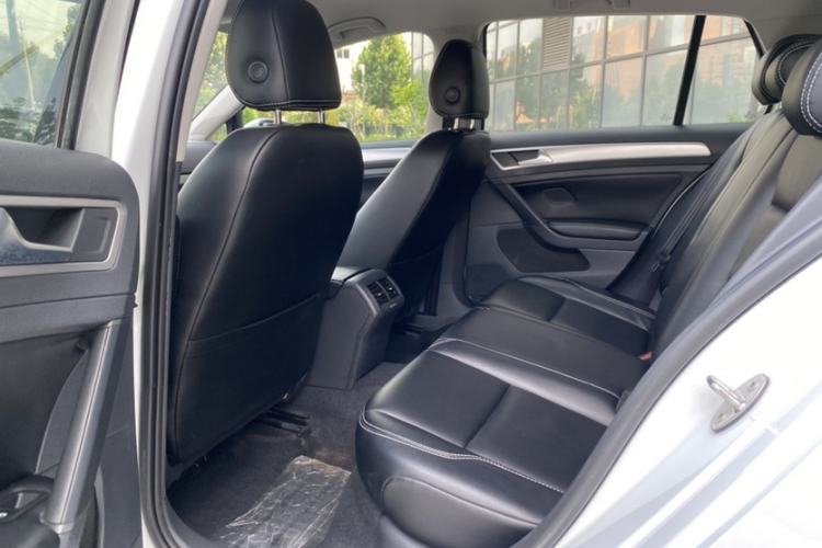 Used Volkswagen Golf 2019 1.6L Manual Fashion Edition China V Standard Interior 4