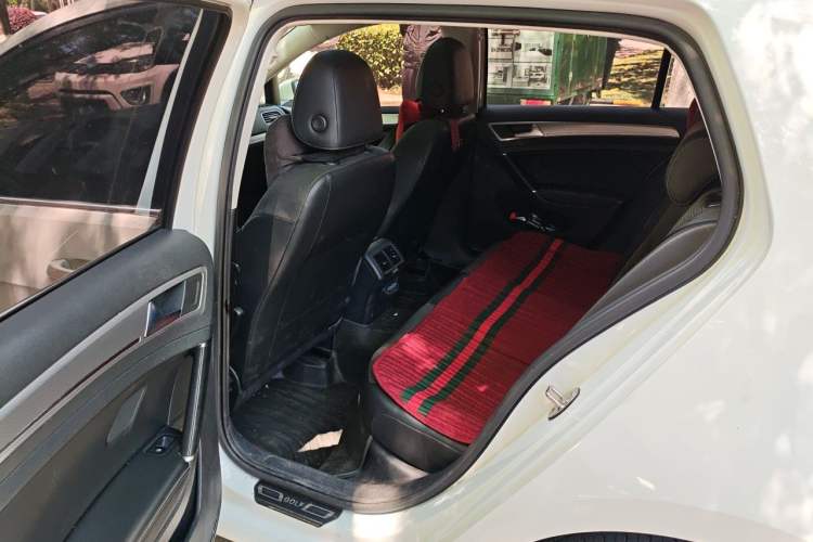 Used Volkswagen Golf 2019 280TSI DSG Comfort Version China VI Standard Interior 4