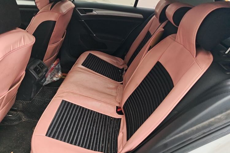 Used Volkswagen Golf 2019 200TSI DSG Comfort & Ambition Edition China VI Standard Interior 4