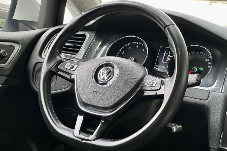 Used Volkswagen Golf 2019 280TSI DSG Comfort Version China VI Standard Interior 4