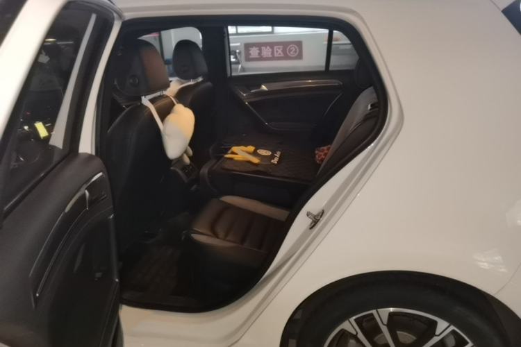 Used Volkswagen Golf 2019 280TSI DSG R-Line China VI Standard Interior 4