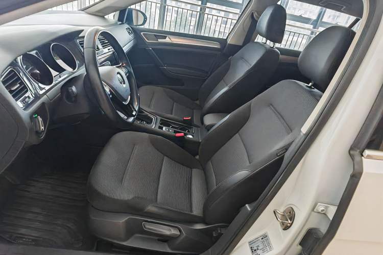 Used Volkswagen Golf 2019 280TSI DSG Comfort Version China V Standard Interior 5