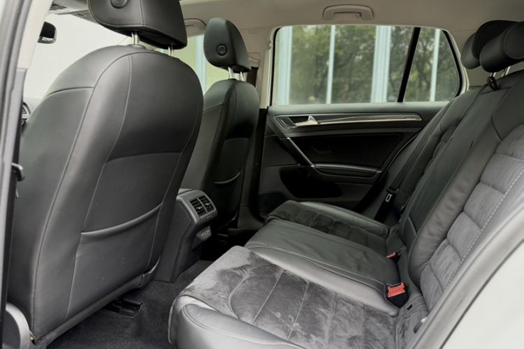 Used Volkswagen Golf 2019 280TSI DSG Luxury Version China VI Standard Interior 5