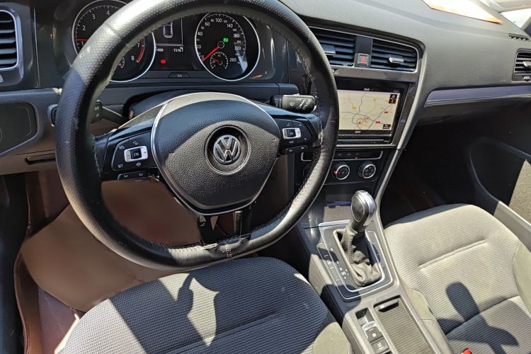 Used Volkswagen Golf 2019 280TSI DSG Comfort Version China VI Standard Interior 5