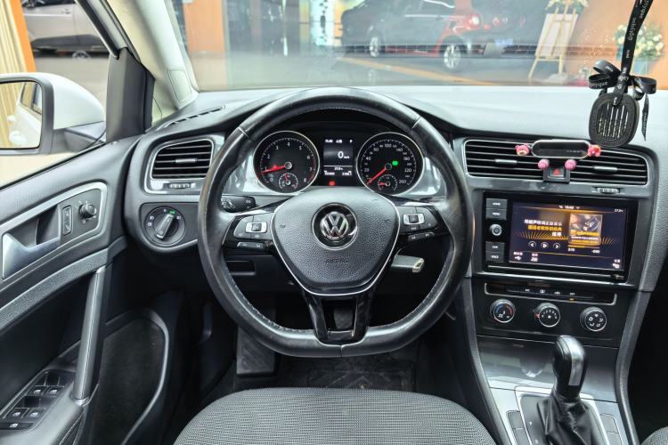 Used Volkswagen Golf 2019 1.6L Automatic Comfort Model China V Standard Interior 6