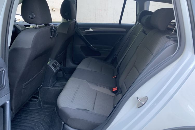 Used Volkswagen Golf 2019 1.8TSI Travel Edition Interior 6