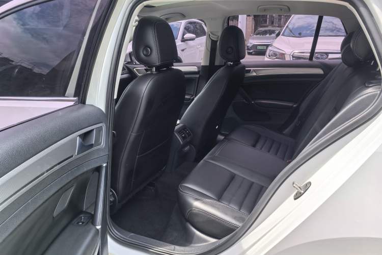 Used Volkswagen Golf 2019 200TSI DSG Comfort & Ambition Edition China VI Standard Interior 6