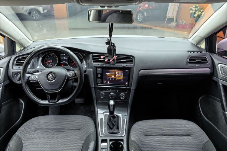 Used Volkswagen Golf 2019 1.6L Automatic Comfort Model China V Standard Interior 7