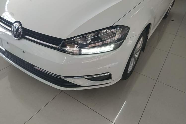 Used Volkswagen Golf 2019 200TSI DSG Comfort & Ambition Edition China VI Standard Left Front Headlight