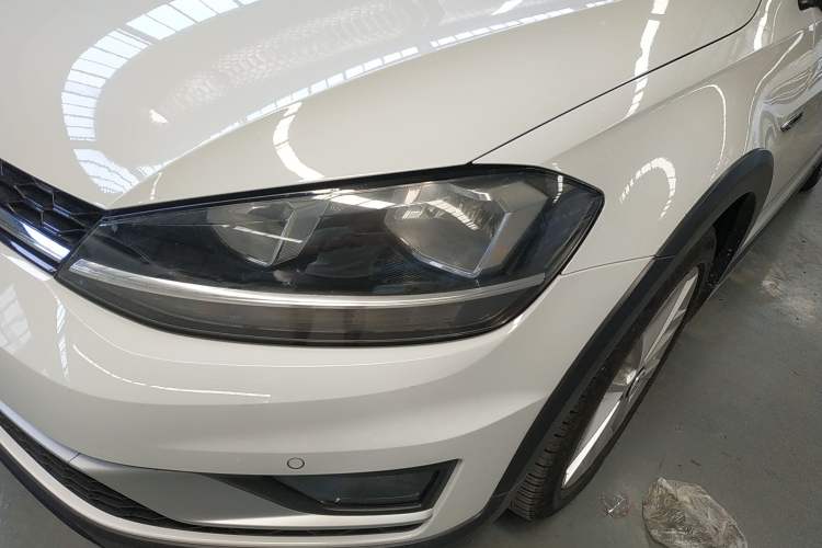 Used Volkswagen Golf 2019 1.8TSI Travel Edition Left Front Headlight