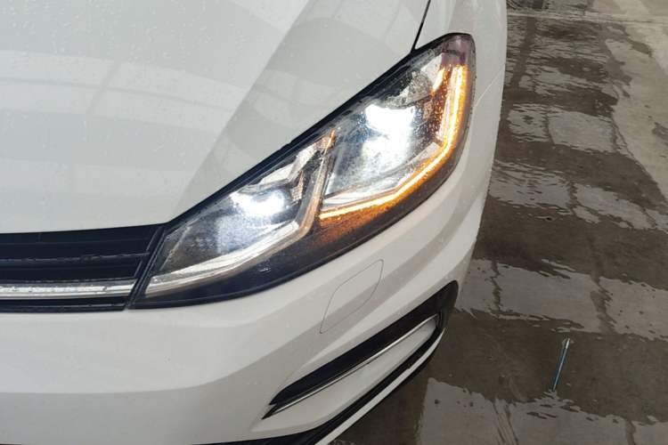 Used Volkswagen Golf 2019 280TSI DSG R-Line Model China V Standard Left Front Headlight