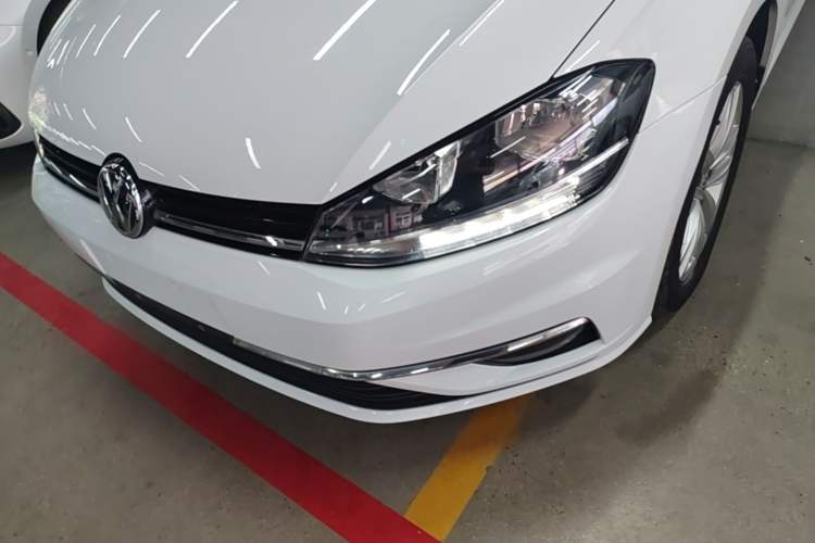 Used Volkswagen Golf 2019 200TSI DSG Comfort & Ambition Edition China VI Standard Left Front Headlight