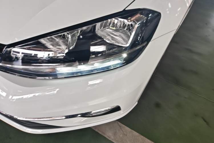 Used Volkswagen Golf 2019 200TSI DSG Comfort & Ambition Edition China VI Standard Left Front Headlight