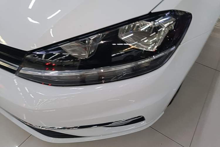 Used Volkswagen Golf 2019 200TSI DSG Comfort & Ambition Edition China VI Standard Left Front Headlight