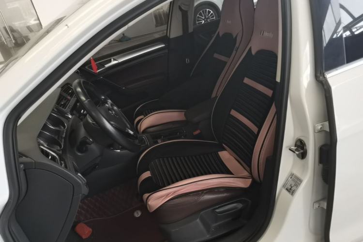 Used Volkswagen Golf 2019 200TSI DSG Comfort & Ambition Edition China VI Standard Left Front Seat