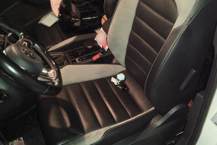 Used Volkswagen Golf 2019 280TSI DSG R-Line China VI Standard Left Front Seat