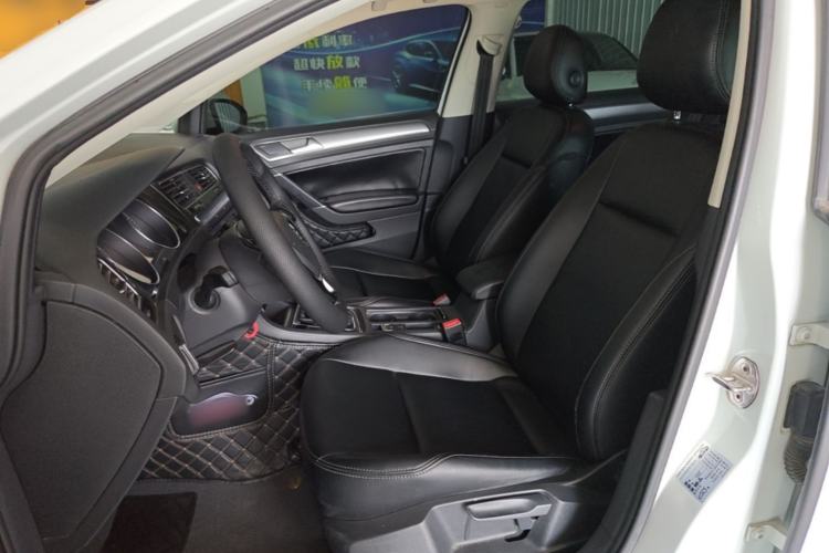 Used Volkswagen Golf 2019 200TSI DSG Comfort & Ambition Edition China VI Standard Left Front Seat