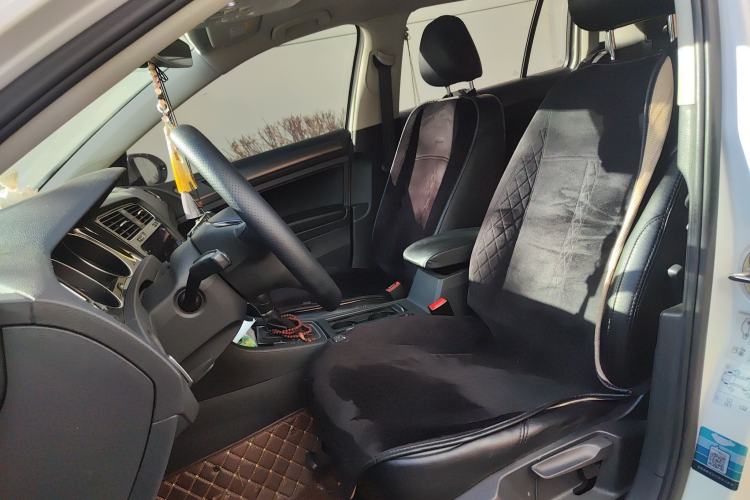 Used Volkswagen Golf 2019 1.8TSI Travel Edition Left Front Seat
